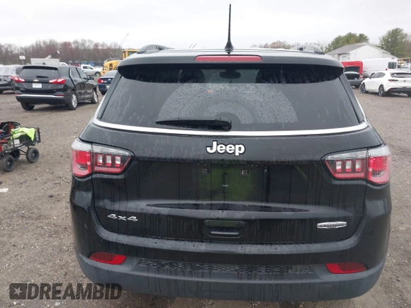 2018 Jeep Compass Latitude z VIN 3C4NJDBB8JT169275, wystawiony jako IAAI lot #41949613 z przebiegiem 56 403 mil mil oraz . Historia ofert i sprzedaży dostępna na DreamBid. Obrazek 17.