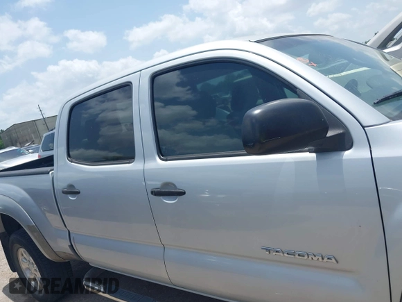 2006 Toyota Tacoma PreRunner z VIN 3TMKU72N76M008066, wystawiony jako IAAI lot #42692603 z przebiegiem 208 065 mil mil oraz . Historia ofert i sprzedaży dostępna na DreamBid. Obrazek 13.