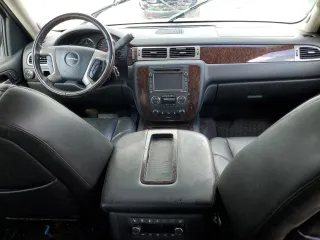 2013 GMC Yukon Denali with VIN 1GKS1EEF0DR301812, listed as a Copart auction lot 70560564 with 0 mi miles and Salvage Title. Bid and sale history available at carsss.com. Image 8.