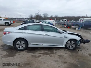 2015 Hyundai Sonata Hybrid Limited with VIN KMHEC4A45FA051854, listed as a IAAI auction lot 41853648 with 160,422 mi miles. Bid and sale history available at carsss.com. Image 14.