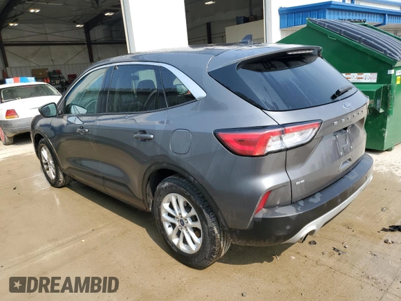 2021 Ford Escape SE with VIN 1FMCU0G66MUA68843, listed as a Copart auction lot 58894625 with 136,123 mi miles and Clean title. Bid and sale history available at DreamBid. Image 2.