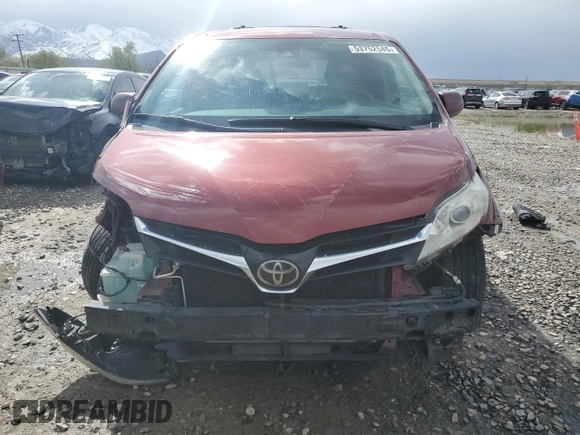 2018 Toyota Sienna LE Auto Access Seat with VIN 5TDKZ3DC1JS908055, listed as a Copart auction lot 53752545 with Not Provided miles and Salvage Title. Bid and sale history available at DreamBid. Image 5.