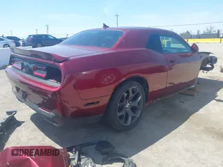 2019 Dodge Challenger R/T z VIN 2C3CDZBT2KH751102, wystawiony jako IAAI lot #42249713 z przebiegiem 35 552 mil mil oraz . Historia ofert i sprzedaży dostępna na DreamBid. Obrazek 4.