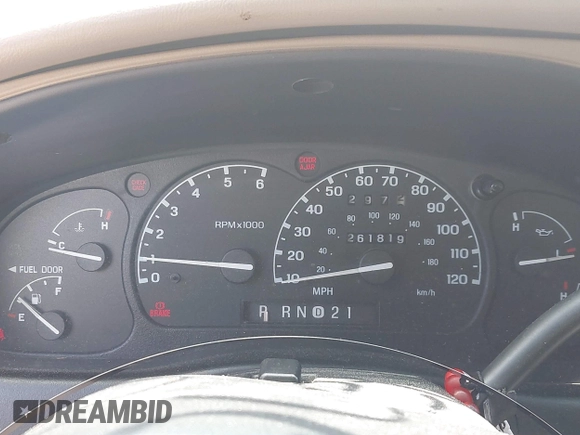 2001 Mercury Mountaineer with VIN 4M2ZU86P61UJ00123, listed as a IAAI auction lot 42692270 with 261,819 mi miles and . Bid and sale history available at DreamBid. Image 7.