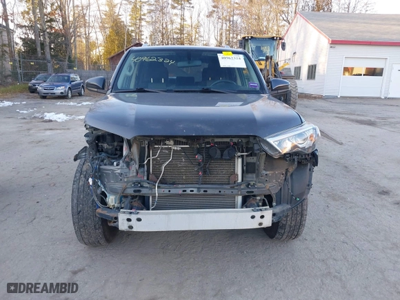 2017 Toyota 4Runner SR5 with VIN JTEBU5JR2H5415869, listed as a IAAI auction lot 40962324 with 104,143 mi miles. Bid and sale history available at carsss.com. Image 12.