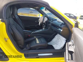 2021 Porsche 718 Boxster with VIN WP0CA2A8XMS210397, listed as a IAAI auction lot 41958221 with 43,518 mi miles and . Bid and sale history available at DreamBid. Image 5.