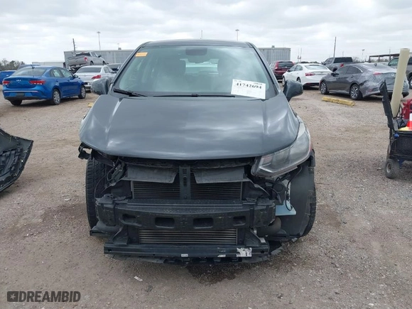 2020 Chevrolet Trax LS with VIN 3GNCJKSB7LL171718, listed as a IAAI auction lot 41742694 with 99,398 mi miles. Bid and sale history available at carsss.com. Image 13.