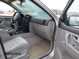 2005 Kia Sorento LX with VIN KNDJD733455484725, listed as a IAAI auction lot 41444120 with 242,129 mi miles. Bid and sale history available at carsss.com. Image 5.