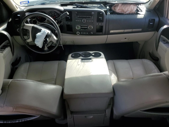 2010 Chevrolet Silverado 1500 LT with VIN 3GCRCSE08AG232099, listed as a Copart auction lot 47605695 with 209,796 mi miles and Salvage Title. Bid and sale history available at carsss.com. Image 8.
