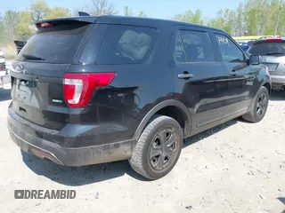 2017 Ford Police Interceptor Utility with VIN 1FM5K8AR2HGC56862, listed as a IAAI auction lot 42274409 with 92,662 mi miles and . Bid and sale history available at DreamBid. Image 4.