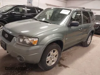 2006 Ford Escape Limited with VIN 1FMYU94196KA85427, listed as a IAAI auction lot 42289829 with 148,457 mi miles and . Bid and sale history available at DreamBid. Image 2.