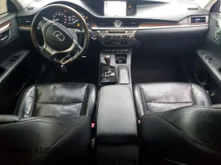 2014 Lexus ES 330 with VIN JTHBK1GG5E2139661, listed as a Copart auction lot 56779595 with 145,277 mi miles and Salvage title. Bid and sale history available at DreamBid. Image 8.