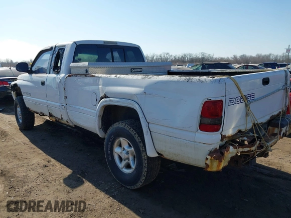 2001 Dodge 1500 with VIN 3B7HF13Z81G238726, listed as a IAAI auction lot 41732555 with 247,014 mi miles. Bid and sale history available at carsss.com. Image 3.