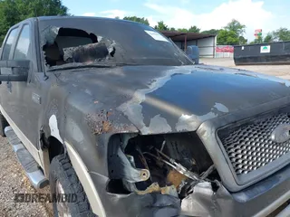 2008 Ford F-150 XLT с VIN 1FTPW14V08FA05295, выставлен на аукционе IAAI как лот 42696197 с пробегом Не указан миль и . История ставок и продаж доступна на DreamBid. Изображение 6.