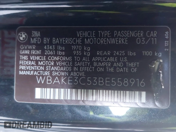 2011 BMW 3 Series 328i with VIN WBAKE3C53BE558916, listed as a IAAI auction lot 41946404 with 172,961 mi miles and . Bid and sale history available at carsss.com. Image 9.