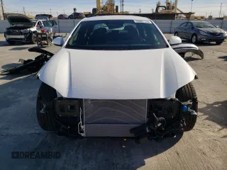 2023 Hyundai Ioniq 6 Preferred z VIN KMHM34AC5PA022942, wystawiony jako Copart lot #76087113 z przebiegiem 396 mil mil oraz . Historia ofert i sprzedaży dostępna na DreamBid. Obrazek 5.