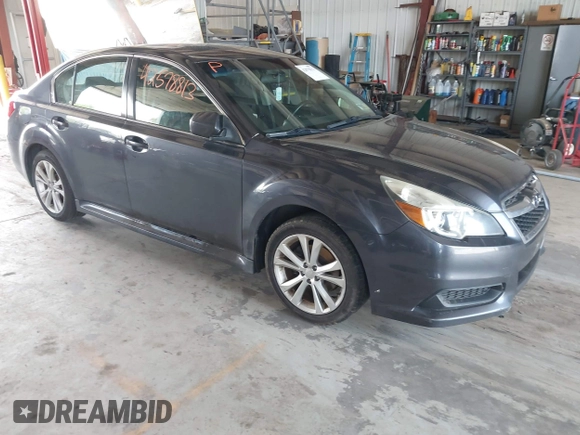 2013 Subaru Legacy Premium z VIN 4S3BMBC6XD3044603, wystawiony jako IAAI lot #42578813 z przebiegiem 172 967 mil mil oraz . Historia ofert i sprzedaży dostępna na DreamBid. Obrazek 1.