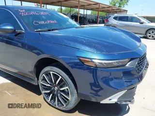 2025 Honda Accord Touring with VIN 1HGCY2F8XSA000892, listed as a IAAI auction lot 42246204 with 17,325 mi miles and . Bid and sale history available at DreamBid. Image 12.
