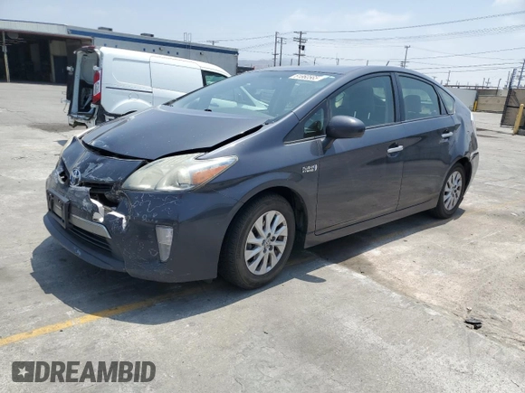 2014 Toyota Prius with VIN JTDKN3DP2E3055722, listed as a Copart auction lot 61860565 with 242,956 mi miles and Salvage title. Bid and sale history available at DreamBid. Image 1.