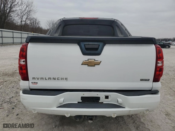 2009 Chevrolet Avalanche LTZ with VIN 3GNFK32099G203830, listed as a Copart auction lot 43719165 with 201,085 mi miles and Clean Title. Bid and sale history available at carsss.com. Image 6.