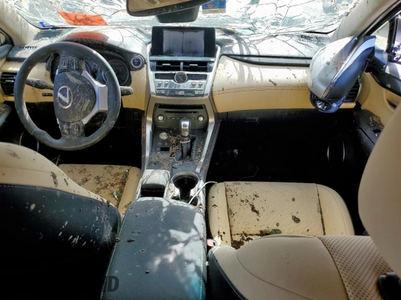 2019 Lexus NX 300h z VIN JTJBJRBZ2K2106606, wystawiony jako Copart lot #65246705 z przebiegiem Nie podano mil oraz Szkoda całkowita • Salvage title. Historia ofert i sprzedaży dostępna na DreamBid. Obrazek 8.