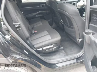 2022 Kia Sorento LX with VIN 5XYRG4LC3NG152579, listed as a IAAI auction lot 42092276 with 77,101 mi miles and . Bid and sale history available at DreamBid. Image 8.