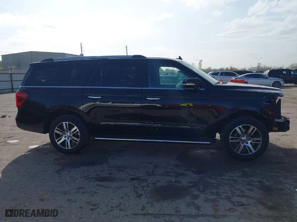 2022 Ford Expedition Max Limited with VIN 1FMJK1KTXNEA52107, listed as a IAAI auction lot 41131094 with NaN miles. Bid and sale history available at carsss.com. Image 14.