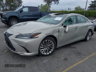 2022 Lexus ES 300h Luxury with VIN 58AEA1C13NU014248, listed as a IAAI auction lot 42057739 with 16,339 mi miles and . Bid and sale history available at DreamBid. Image 2.