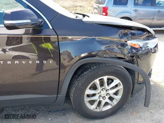 2018 Chevrolet Traverse LT Cloth with VIN 1GNERGKW2JJ263972, listed as a IAAI auction lot 41774086 with 112,296 mi miles. Bid and sale history available at carsss.com. Image 19.