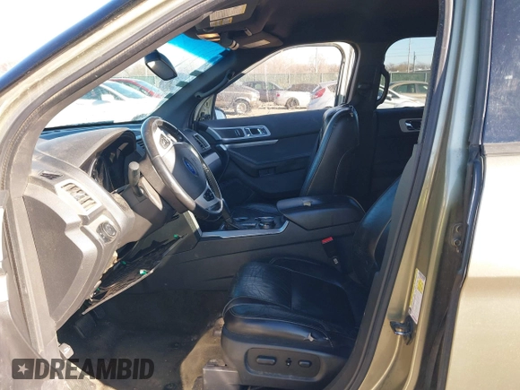 2013 Ford Explorer XLT z VIN 1FM5K8D88DGC81682, wystawiony jako IAAI lot #41183400 z przebiegiem 206 452 mil mil oraz . Historia ofert i sprzedaży dostępna na DreamBid. Obrazek 5.