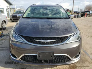 2017 Chrysler Pacifica Limited with VIN 2C4RC1GG2HR836062, listed as a Copart auction lot 50992405 with 135,333 mi miles and Salvage Title. Bid and sale history available at DreamBid. Image 5.