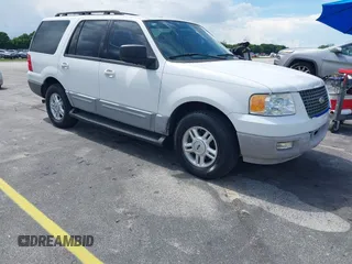 2005 Ford Expedition Special Service with VIN 1FMPU15555LA32537, listed as a IAAI auction lot 42695941 with 119,431 mi miles and . Bid and sale history available at DreamBid. Image 1.