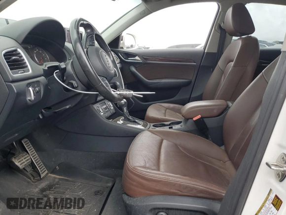 2015 Audi Q3 Prestige z VIN WA1GFCFS2FR010275, wystawiony jako Copart lot #50551025 z przebiegiem 12 822 mil mil oraz Szkoda całkowita • Salvage title. Historia ofert i sprzedaży dostępna na DreamBid. Obrazek 7.