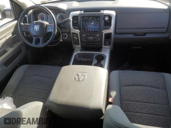 2018 Ram 2500 Big Horn z VIN 3C6UR5DL6JG307301, wystawiony jako Copart lot #45898065 z przebiegiem 405 312 mil mil oraz Szkoda całkowita • Salvage title. Historia ofert i sprzedaży dostępna na DreamBid. Obrazek 8.