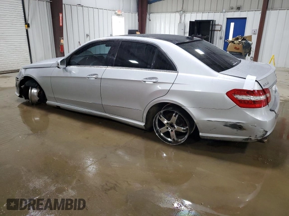 2013 Mercedes-Benz E 350 Luxury with VIN WDDHF8JB2DA756306, listed as a Copart auction lot 62992685 with 144,985 mi miles and Salvage title. Bid and sale history available at DreamBid. Image 2.