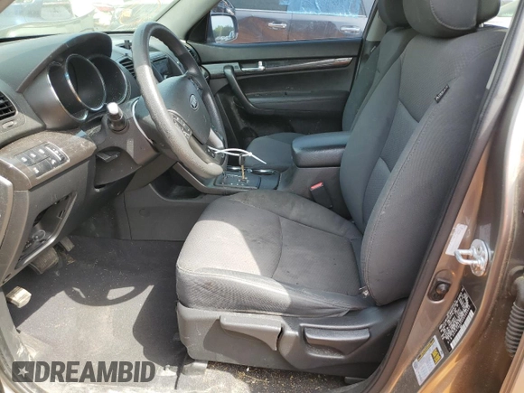 2013 Kia Sorento LX with VIN 5XYKTDA24DG368043, listed as a Copart auction lot 42010575 with 160,825 mi miles and Salvage Title. Bid and sale history available at carsss.com. Image 7.