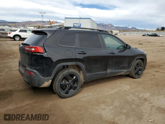 2018 Jeep Cherokee Latitude Tech Connect with VIN 1C4PJLCBXJD552982, listed as a Copart auction lot 49945225 with 157,930 mi miles and Salvage title. Bid and sale history available at DreamBid. Image 3.