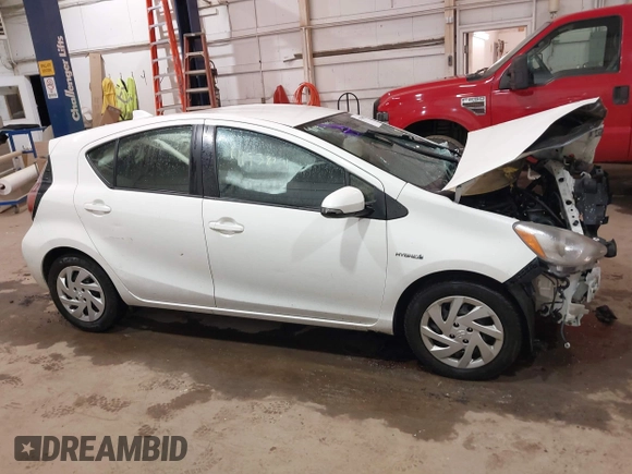 2015 Toyota Prius One with VIN JTDKDTB33F1584015, listed as a IAAI auction lot 41938091 with Not Provided miles and . Bid and sale history available at carsss.com. Image 13.