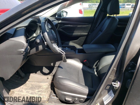 2021 Mazda 3 Preferred with VIN JM1BPBCL0M1304970, listed as a Copart auction lot 68425064 with Not Provided miles and Salvage Title. Bid and sale history available at DreamBid. Image 7.