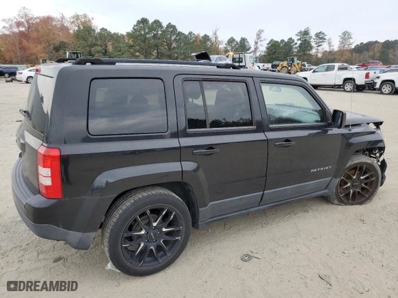 2011 Jeep Patriot Latitude with VIN 1J4NT1GA4BD102733, listed as a Copart auction lot 82229834 with 193,808 mi miles and Salvage Title. Bid and sale history available at carsss.com. Image 3.