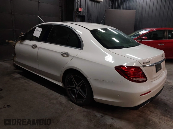 2017 Mercedes-Benz E 300 Luxury with VIN WDDZF4KB1HA177230, listed as a IAAI auction lot 41840340 with 44,202 mi miles and . Bid and sale history available at DreamBid. Image 3.