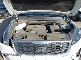 2020 Kia Sorento LX V6 with VIN 5XYPG4A59LG661617, listed as a IAAI auction lot 41279414 with 148,845 mi miles. Bid and sale history available at carsss.com. Image 10.