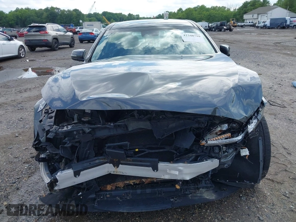2018 Genesis G80 3.8L с VIN KMHGN4JE6JU255808, выставлен на аукционе IAAI как лот 42348710 с пробегом Не указан миль и . История ставок и продаж доступна на DreamBid. Изображение 11.