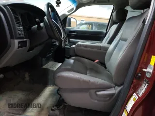 2010 Toyota Tundra z VIN 5TFUW5F19AX101415, wystawiony jako Copart lot #56232545 z przebiegiem 167 081 mil mil oraz Czysty tytuł • Clean title. Historia ofert i sprzedaży dostępna na DreamBid. Obrazek 7.