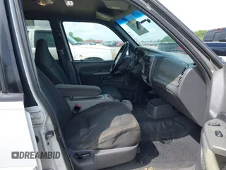 2001 Ford Explorer Sport Trac with VIN 1FMZU67E21UC90991, listed as a IAAI auction lot 42075165 with 321,708 mi miles and . Bid and sale history available at DreamBid. Image 5.