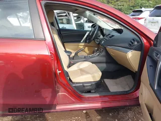 2010 Mazda 3 S Sport z VIN JM1BL1S5XA1100309, wystawiony jako IAAI lot #42474288 z przebiegiem 196 767 mil mil oraz . Historia ofert i sprzedaży dostępna na DreamBid. Obrazek 5.