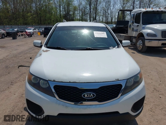 2011 Kia Sorento LX with VIN 5XYKT3A1XBG037157, listed as a IAAI auction lot 42041481 with 196,151 mi miles and . Bid and sale history available at DreamBid. Image 6.