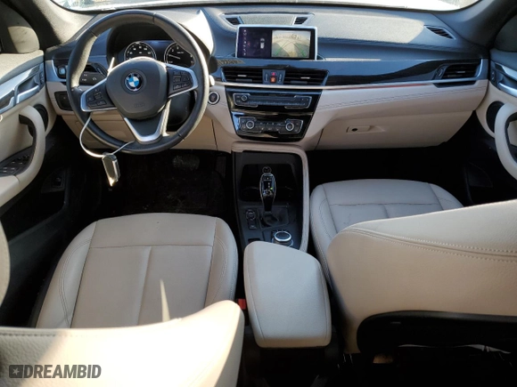 2020 BMW X1 xDrive28i with VIN WBXJG9C01L5R44285, listed as a Copart auction lot 46221155 with 22,470 mi miles and Salvage Title. Bid and sale history available at carsss.com. Image 8.