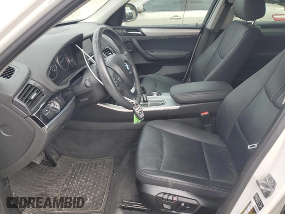 2015 BMW X3 xDrive28i z VIN 5UXWX9C58F0D53288, wystawiony jako Copart lot #55273745 z przebiegiem 61 443 mil mil oraz Szkoda całkowita • Salvage title. Historia ofert i sprzedaży dostępna na DreamBid. Obrazek 7.