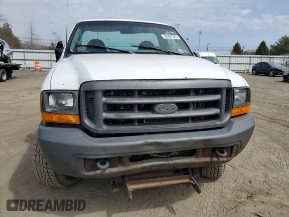 1999 Ford F-250 XL with VIN 1FTNF21L1XEA44790, listed as a Copart auction lot 50987925 with 283,340 mi miles and Clean title. Bid and sale history available at DreamBid. Image 5.